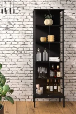 Vitrine Camira - Type A 22 Vitrine Camira - Type A -Promos Meubles Boutique 1000378029 230413 020 MOOD DETAILS P000000001000378029 mood