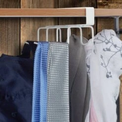 Tringle à Crochets Pour Armoire -Promos Meubles Boutique 35e1075b07da43b987b2be7b7382c586