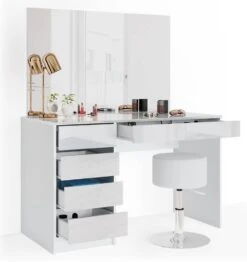 Coiffeuse Sherry Avec Miroir Et Tabouret -Promos Meubles Boutique 93e1254f690d448caa4ebbbd2975bcb1.cropped 42 28 915 970.processed