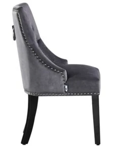 2 Chaises De Salle à Manger Windsor -Promos Meubles Boutique ae903ddb9ab1434092c876ffc2459f27.cropped 397 237 1333 1681.processed