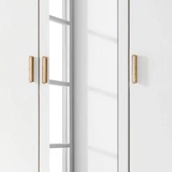 Armoire à Portes Battantes Falun -Promos Meubles Boutique drehtuerenschrank falun alpinweiss esche coimbra 136 cm 3 tuerig mit spiegeltuer en 4756784